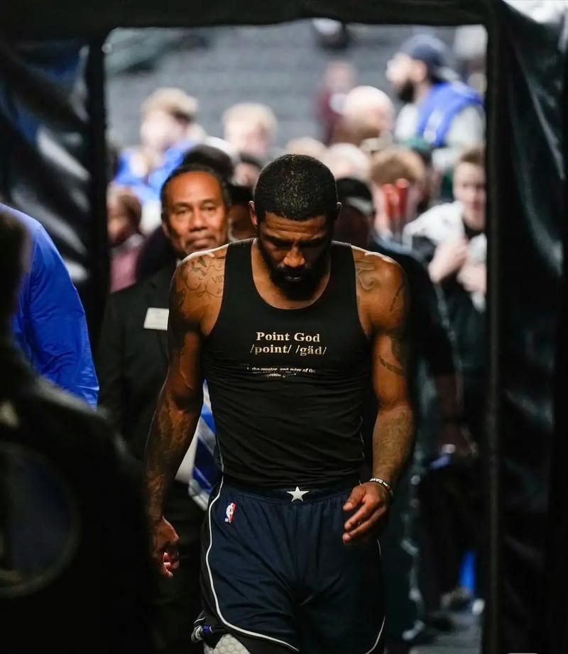 图个吉利？约基奇半场4中3拿到8分8板8助 正负值+26（求个好彩头？约基奇半场4投3中砍下8分8板8助 正负值+26）