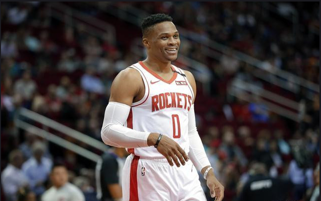 有点尴尬！库里复出勇士3战全败，跌至西部第九（尴尬了：库里回归后勇士遭三连败，排名跌至西部第九）