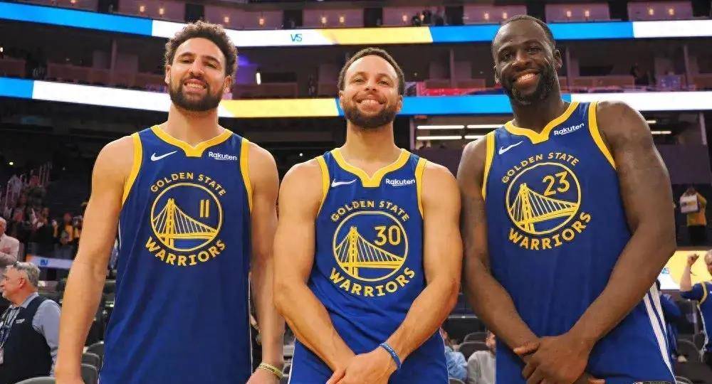 解锁新身份，美女球员艾丽莎-莱曼将成为米兰冬奥会火炬手（艾丽莎-莱曼以全新身份出任米兰冬奥会火炬手）