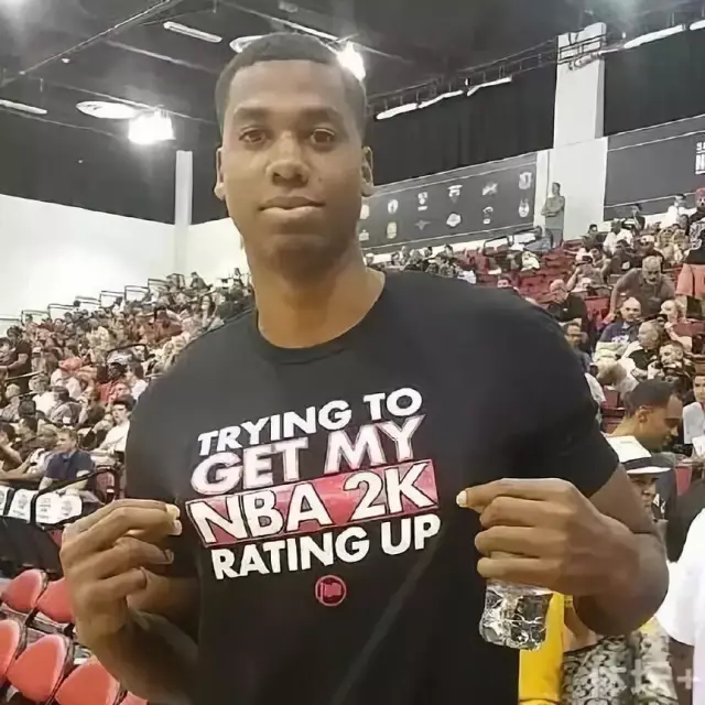 CBA疯狂一日！广东26分大胜江苏，广厦险胜山东，同曦惨败宁波（CBA风云一日：广东26分狂胜江苏，广厦险擒山东，同曦大比分负宁波）