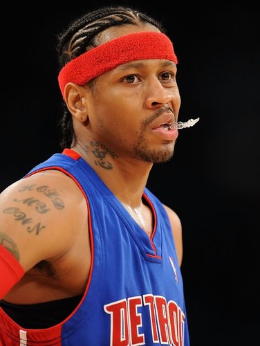 意甲知名媒体人：米兰球员拉比奥特是意大利最佳引援，他的到来让米兰发生了质的变化（意甲名记：拉比奥特被赞为意大利最佳引援，加盟后令米兰实现质变）