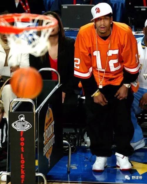 前埃及队队友：利物浦的问题不在于萨拉赫，而在于整个球队（前埃及队友：利物浦的问题源于整体，而非萨拉赫个人）